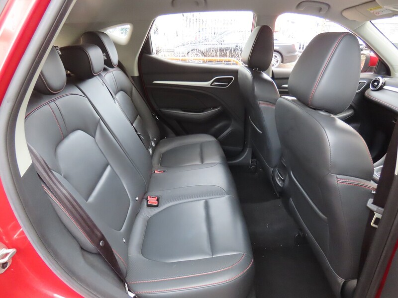 MG 1.5 Vti-TECH Exclusive SUV 5dr Petrol Manual Euro 6 (s/s) (106 ps) JUST 2 OWNERS FROM NEW ONLY 45000 MILES 72-74 Mitcham Road