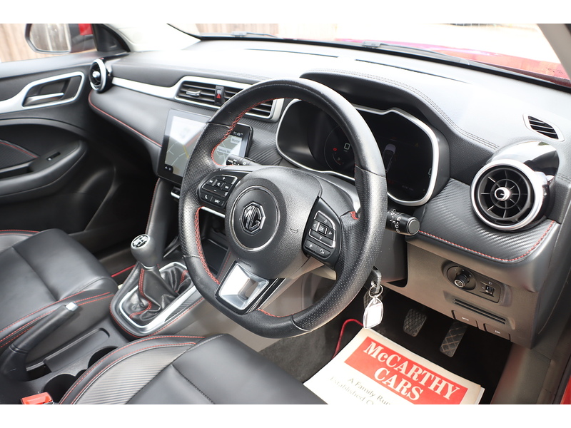 MG 1.5 VTI-TECH EXCLUSIVE SUV 5DR PETROL MANUAL HEATED SEATS SAT NAV BLUETOOTH DAB STEREO APPLE CARPLAY REAR CAMERA PARKING AIDS 2 OWNERS 45000 MILES SH 72-74 Mitcham Road