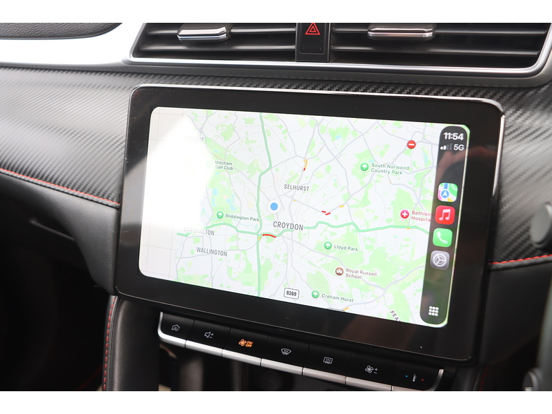 MG 1.5 VTI-TECH EXCLUSIVE SUV 5DR PETROL MANUAL HEATED SEATS SAT NAV BLUETOOTH DAB STEREO APPLE CARPLAY REAR CAMERA PARKING AIDS 2 OWNERS 45000 MILES SH 72-74 Mitcham Road
