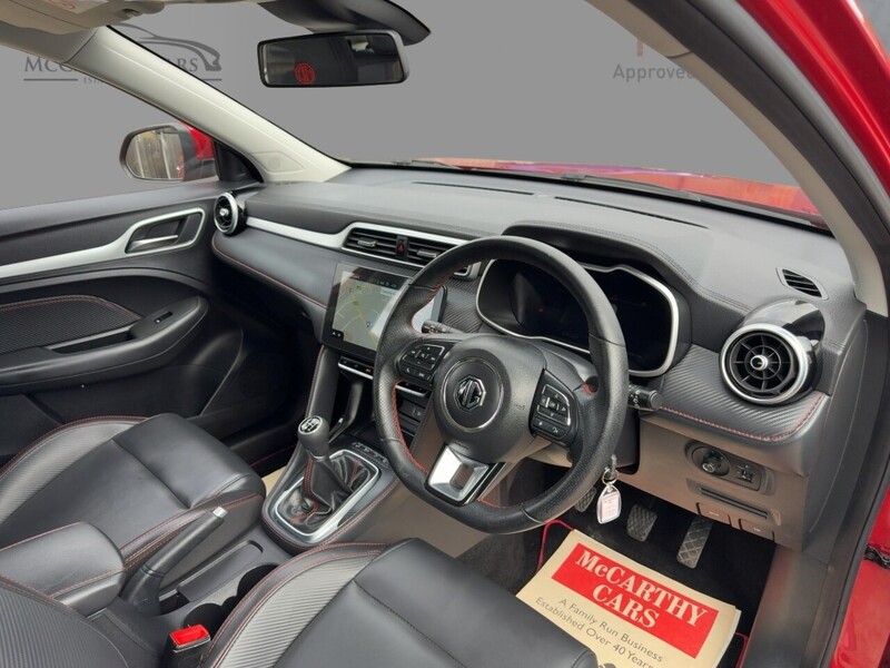 MG 1.5 VTI-TECH EXCLUSIVE SUV 5DR PETROL MANUAL HEATED SEATS SAT NAV BLUETOOTH DAB STEREO APPLE CARPLAY REAR CAMERA PARKING AIDS 2 OWNERS 45000 MILES SH 72-74 Mitcham Road