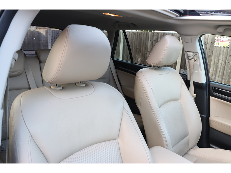 Subaru 2.5I SE PREMIUM ESTATE 5DR PETROL LINEARTRONIC 4WD AUTO SUNROOF HEATED SEATS SAT NAV BLUETOOTH APPLE CARPLAY REAR CAMERA JUST 1 OWNER 78000 MILES SH 72-74 Mitcham Road