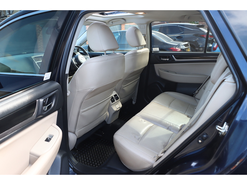 Subaru 2.5I SE PREMIUM ESTATE 5DR PETROL LINEARTRONIC 4WD AUTO SUNROOF HEATED SEATS SAT NAV BLUETOOTH APPLE CARPLAY REAR CAMERA JUST 1 OWNER 78000 MILES SH 72-74 Mitcham Road