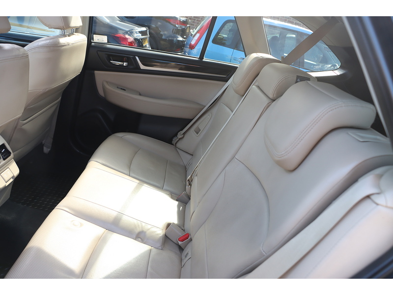 Subaru 2.5I SE PREMIUM ESTATE 5DR PETROL LINEARTRONIC 4WD AUTO SUNROOF HEATED SEATS SAT NAV BLUETOOTH APPLE CARPLAY REAR CAMERA JUST 1 OWNER 78000 MILES SH 72-74 Mitcham Road