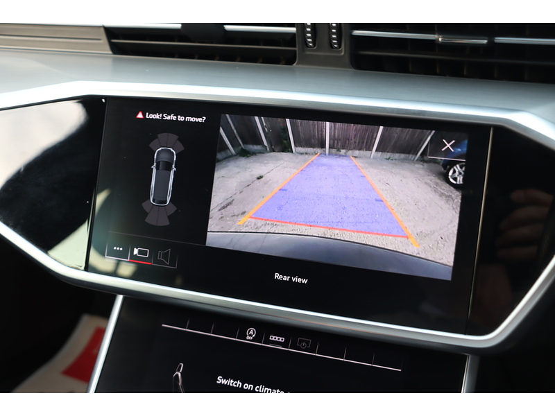Audi 2.0 TFSI 40 S LINE ESTATE 5DR PETROL S TRONIC AUTO HEATED SEATS SAT NAV BLUETOOTH APPLE CARPLAY REAR CAM PARKING AIDS JUST 1 OWNER ONLY 34000 MILES SH 72-74 Mitcham Road
