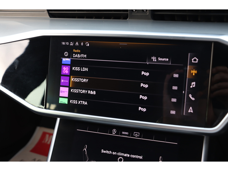 Audi 2.0 TFSI 40 S LINE ESTATE 5DR PETROL S TRONIC AUTO HEATED SEATS SAT NAV BLUETOOTH APPLE CARPLAY REAR CAM PARKING AIDS JUST 1 OWNER ONLY 34000 MILES SH 72-74 Mitcham Road