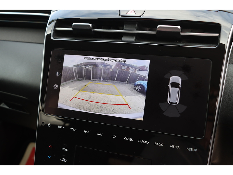 Hyundai 1.6 H T-GDI PREMIUM SUV 5DR PETROL HYBRID AUTO HEATED SEATS SATNAV BLUETOOTH DAB STEREO APPLE CARPLAY REAR CAMERA PARKING AIDS 2 OWNERS 38000 MILES SH 72-74 Mitcham Road