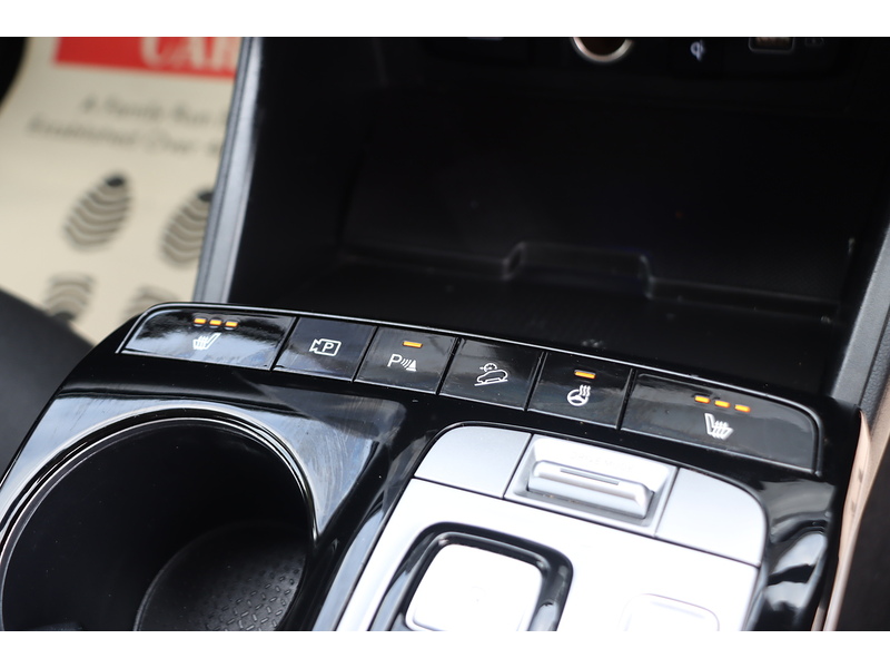Hyundai 1.6 H T-GDI PREMIUM SUV 5DR PETROL HYBRID AUTO HEATED SEATS SATNAV BLUETOOTH DAB STEREO APPLE CARPLAY REAR CAMERA PARKING AIDS 2 OWNERS 38000 MILES SH 72-74 Mitcham Road