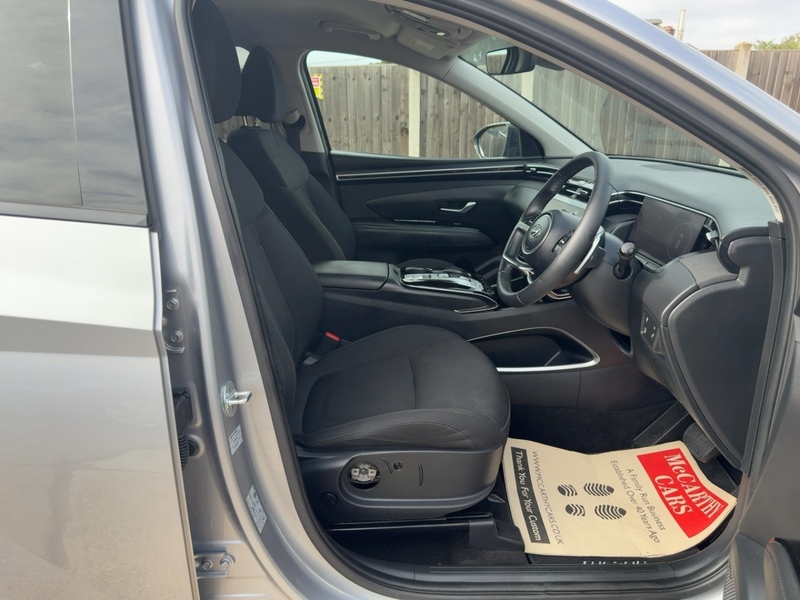 Hyundai 1.6 H T-GDI PREMIUM SUV 5DR PETROL HYBRID AUTO HEATED SEATS SATNAV BLUETOOTH DAB STEREO APPLE CARPLAY REAR CAMERA PARKING AIDS 2 OWNERS 38000 MILES SH 72-74 Mitcham Road