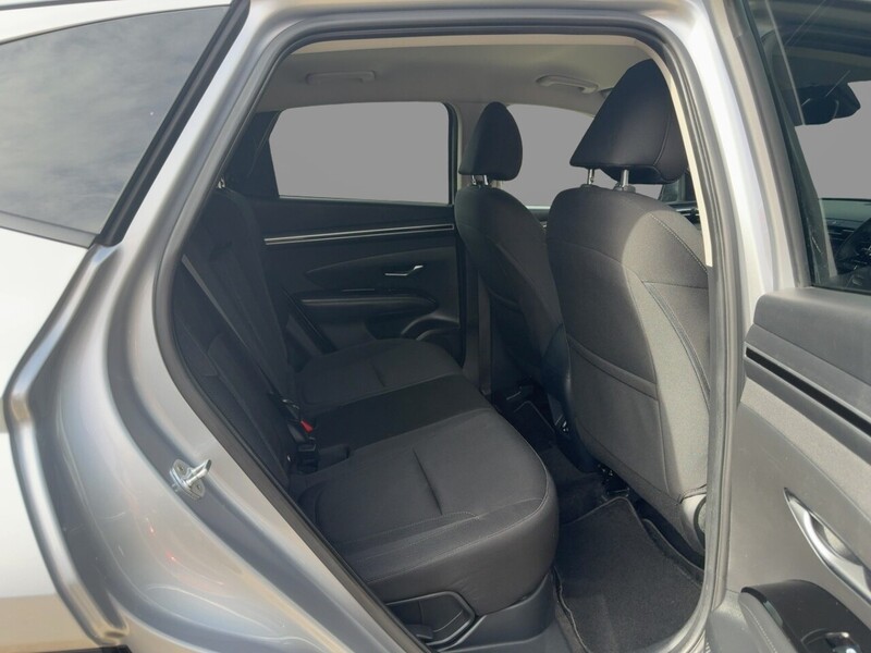 Hyundai 1.6 H T-GDI PREMIUM SUV 5DR PETROL HYBRID AUTO HEATED SEATS SATNAV BLUETOOTH DAB STEREO APPLE CARPLAY REAR CAMERA PARKING AIDS 2 OWNERS 38000 MILES SH 72-74 Mitcham Road