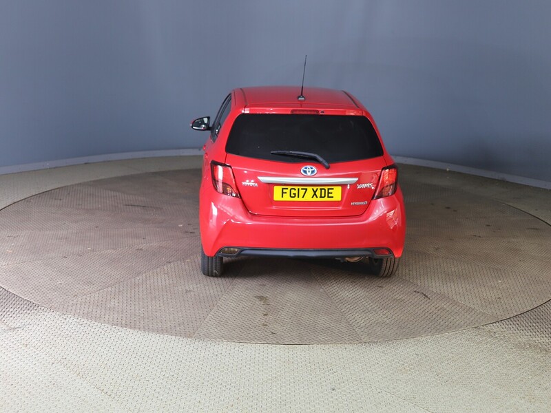 Toyota 1.5 VVT-h Icon Hatchback 5dr Petrol Hybrid E-CVT Euro 6 (s/s) (100 ps) SAT NAV REAR CAMERA BLUETOOTH ONLY 50000 MILES FSH 72-74 Mitcham Road