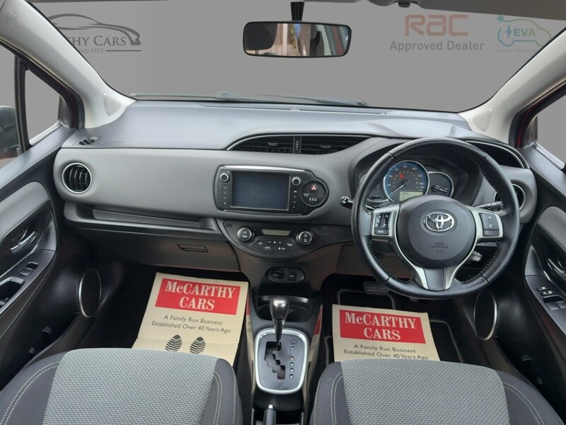 Toyota 1.5 VVT-H ICON HATCHBACK 5DR PETROL HYBRID E-CVT AUTO SAT NAV BLUETOOTH DAB STEREO AUX/USB INPUT REAR CAMERA 50000 MILES FSH 5 SERVICES NO ULEZ CHARGE 72-74 Mitcham Road
