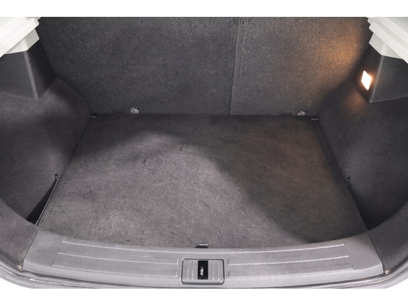 MG 1.5 VTi-TECH Exclusive SUV 5dr Petrol Manual Euro 6 (s/s) (106 ps) 72-74 Mitcham Road