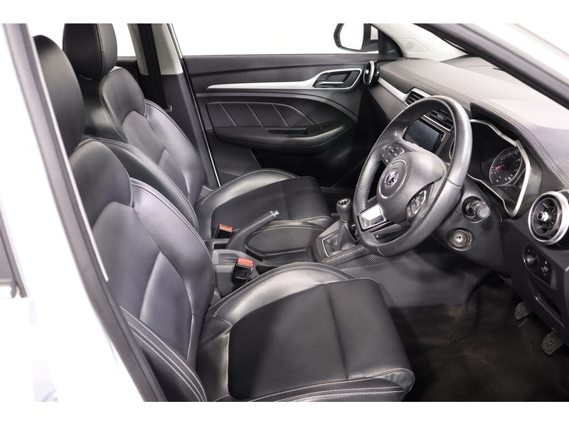 MG 1.5 VTi-TECH Exclusive SUV 5dr Petrol Manual Euro 6 (s/s) (106 ps) 72-74 Mitcham Road