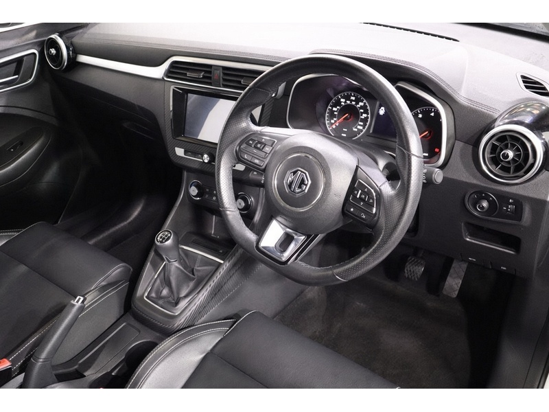 MG 1.5 VTi-TECH Exclusive SUV 5dr Petrol Manual Euro 6 (s/s) (106 ps) 72-74 Mitcham Road