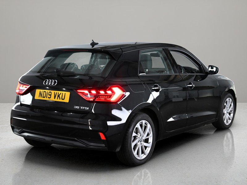 Audi 1.5 TFSI 35 Sport Sportback 5dr Petrol Manual Euro 6 (s/s) (150 ps)   SAT NAV APPLE CAR PLAY JUST 2 OWNERS ONLY 69000 MILES FSH 72-74 Mitcham Road