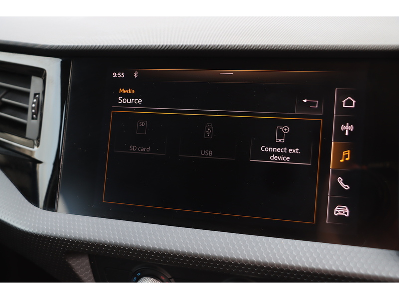 Audi 1.5 TFSI 35 SPORT SPORTBACK 5DR PETROL MANUAL SAT NAV BLUETOOTH DAB STEREO APPLE CARPLAY PARKING AIDS JUST 2 OWNERS ONLY 69000 MILES FSH 7 SERVICES 72-74 Mitcham Road