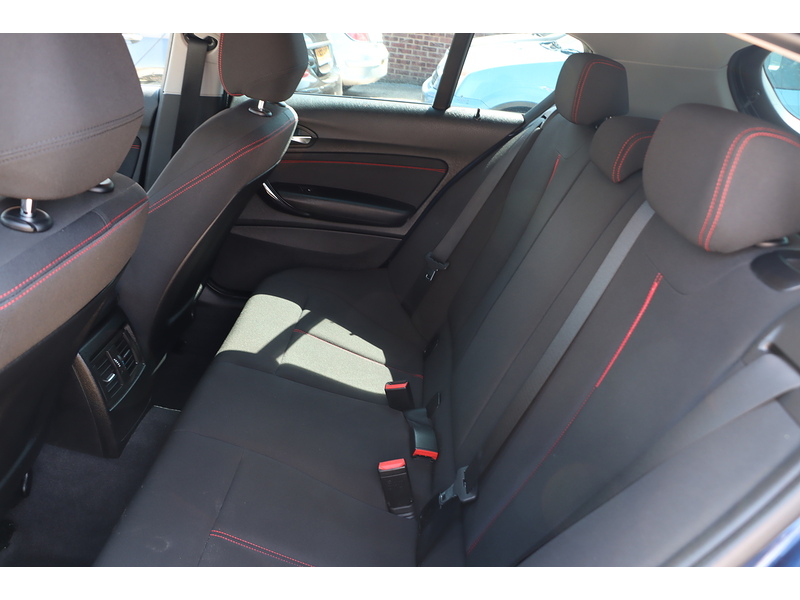 BMW 116I Sport 1.6 5dr Hatchback Automatic Petrol SAT NAV APPLE CAR PLAY REAR CAMERA ONLY 38000 MILES NO ULEZ CHARGE 72-74 Mitcham Road
