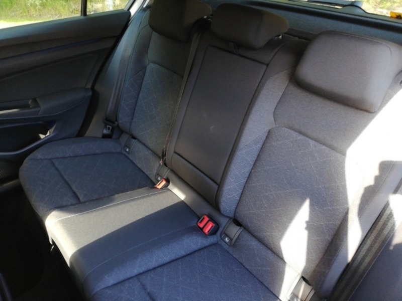 Volkswagen 1.5 TSI Life Hatchback 5dr Petrol Manual Euro 6 (s/s) (150 ps) SAT NAV APPLE CARPLAY CRUISE PARKIMG AIDS ONLY 53000 MILES 72-74 Mitcham Road