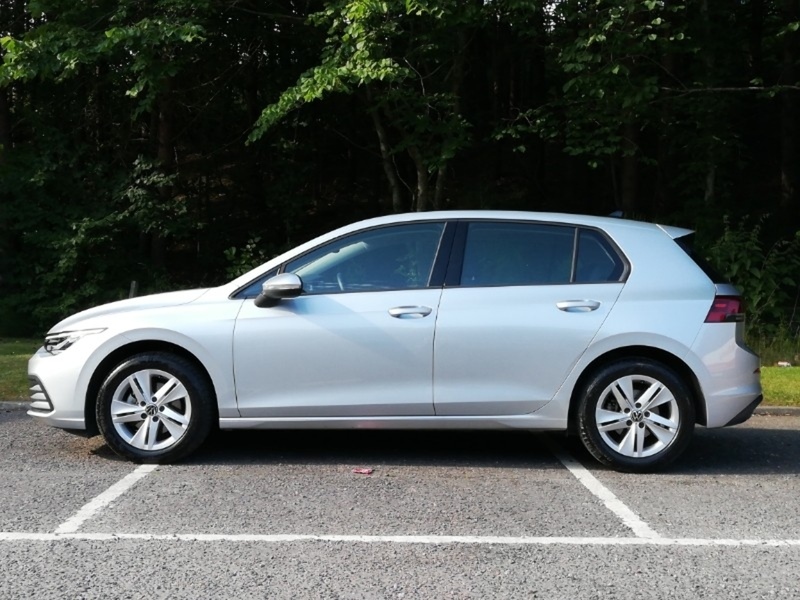 Volkswagen 1.5 TSI Life Hatchback 5dr Petrol Manual Euro 6 (s/s) (150 ps) SAT NAV APPLE CARPLAY CRUISE PARKIMG AIDS ONLY 53000 MILES 72-74 Mitcham Road