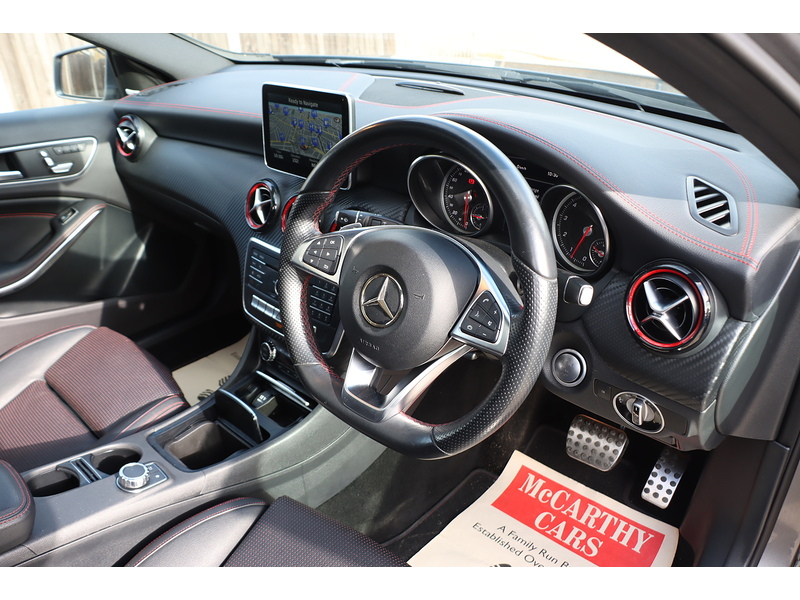 Mercedes-Benz A250 AMG (PREMIUM) HATCHBACK 5DR PETROL 7G-DCT 4MATIC 4WD AUTO SUNROOF HEATED SEATS SAT NAV BLUETOOTH REAR CAMERA 2 OWNERS 81000 MILES FSH 10 SERVICES 72-74 Mitcham Road