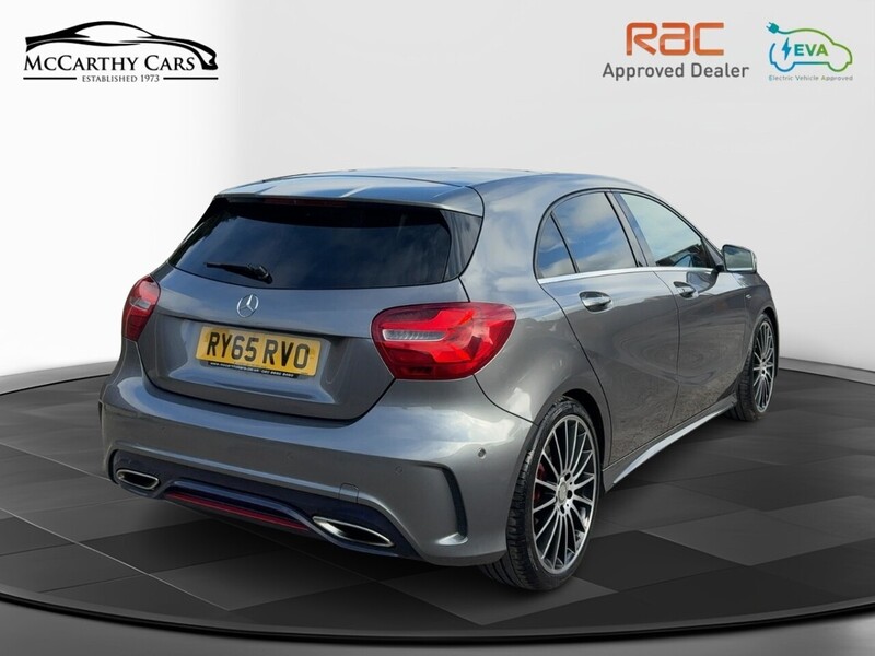 Mercedes-Benz A250 AMG (PREMIUM) HATCHBACK 5DR PETROL 7G-DCT 4MATIC 4WD AUTO SUNROOF HEATED SEATS SAT NAV BLUETOOTH REAR CAMERA 2 OWNERS 81000 MILES FSH 10 SERVICES 72-74 Mitcham Road
