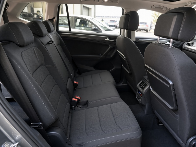 Volkswagen 1.5 TSI EVO SEL SUV 5DR PETROL DSG AUTO EURO 6 (S/S) (150 PS) 7 SEATER SAT NAV APPLE CARPLAY PAN ROOF PARKING AIDS CRUISE JUST 2 OWNERS 66000 MILES 72-74 Mitcham Road