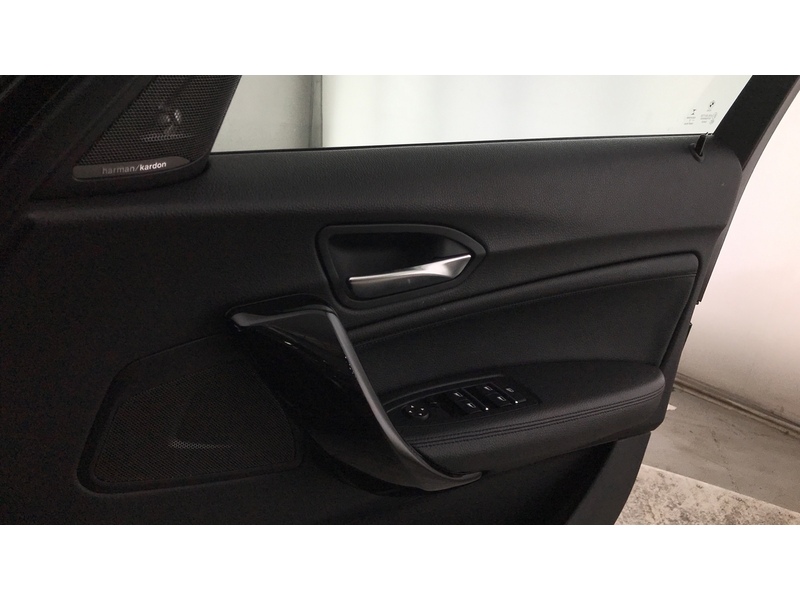 BMW 118I 1.5 M SPORT SHADOW EDITION HATCHBACK 5DR PETROL AUTO EURO 6 (S/S) (136 PS) SAT NAV FULL LEATHER HEATED SEATS 18IN M SPORT ALLOYS 47000 MILES 72-74 Mitcham Road