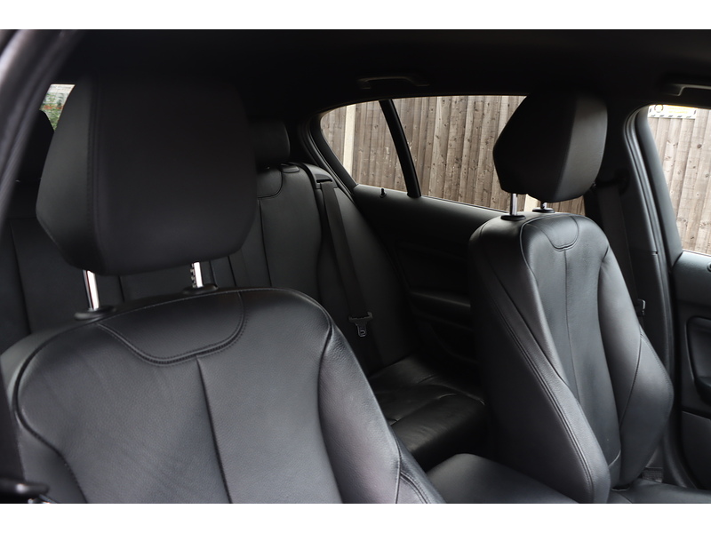 BMW 118I 1.5 M SPORT SHADOW EDITION HATCHBACK 5DR PETROL AUTO HEATED SEATS SAT NAV BLUETOOTH DAB STEREO PARKING AIDS SAME OWNER FOR 4 YEARS 47000 MILES SH 72-74 Mitcham Road