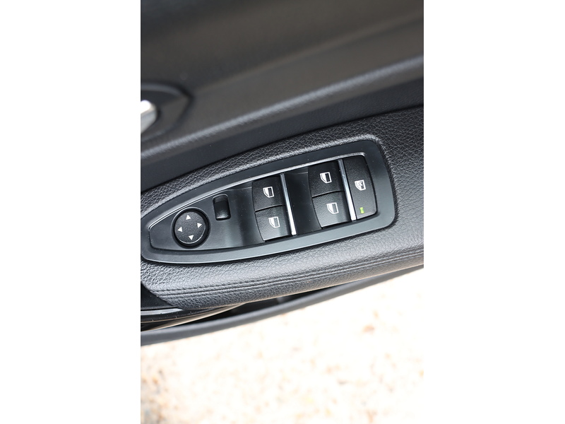 BMW 118I 1.5 M SPORT SHADOW EDITION HATCHBACK 5DR PETROL AUTO HEATED SEATS SAT NAV BLUETOOTH DAB STEREO PARKING AIDS SAME OWNER FOR 4 YEARS 47000 MILES SH 72-74 Mitcham Road