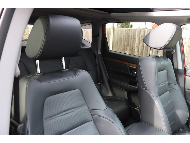 Honda 1.5 VTEC TURBO EX SUV PETROL 4WD AUTO PANORAMIC SUNROOF HEATED SEATS SATNAV BLUETOOTH DAB RADIO REAR CAMERA PARKING AIDS 49000 MILES FSH NO ULEZ 72-74 Mitcham Road