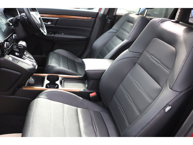 Honda 1.5 VTEC TURBO EX SUV PETROL 4WD AUTO PANORAMIC SUNROOF HEATED SEATS SATNAV BLUETOOTH DAB RADIO REAR CAMERA PARKING AIDS 49000 MILES FSH NO ULEZ 72-74 Mitcham Road