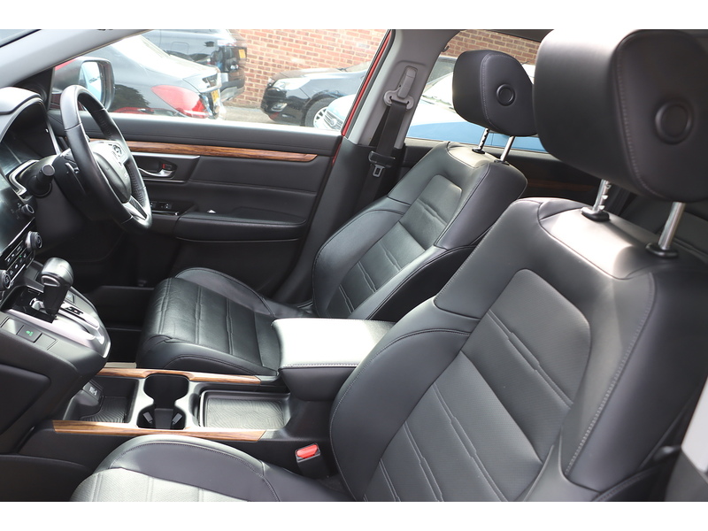 Honda 1.5 VTEC TURBO EX SUV PETROL 4WD AUTO PANORAMIC SUNROOF HEATED SEATS SATNAV BLUETOOTH DAB RADIO REAR CAMERA PARKING AIDS 49000 MILES FSH NO ULEZ 72-74 Mitcham Road