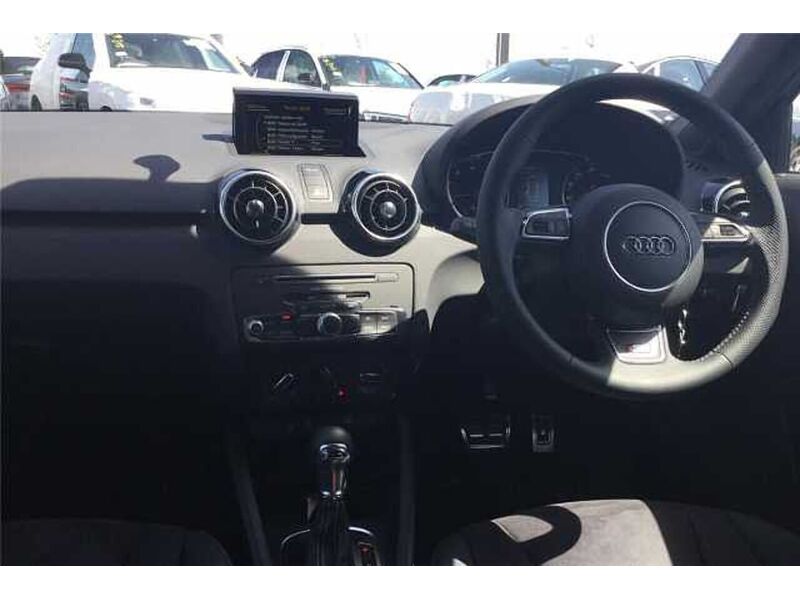 Audi 1.4 TFSI COD S LINE SPORTBACK 5DR PETROL S TRONIC AUTO EURO 6 (S/S) (150 PS) BLUETOOTH DAB STEREO PARKING AIDS CRUISE XENONS ONLY 38000 MILES FROM NEW 72-74 Mitcham Road