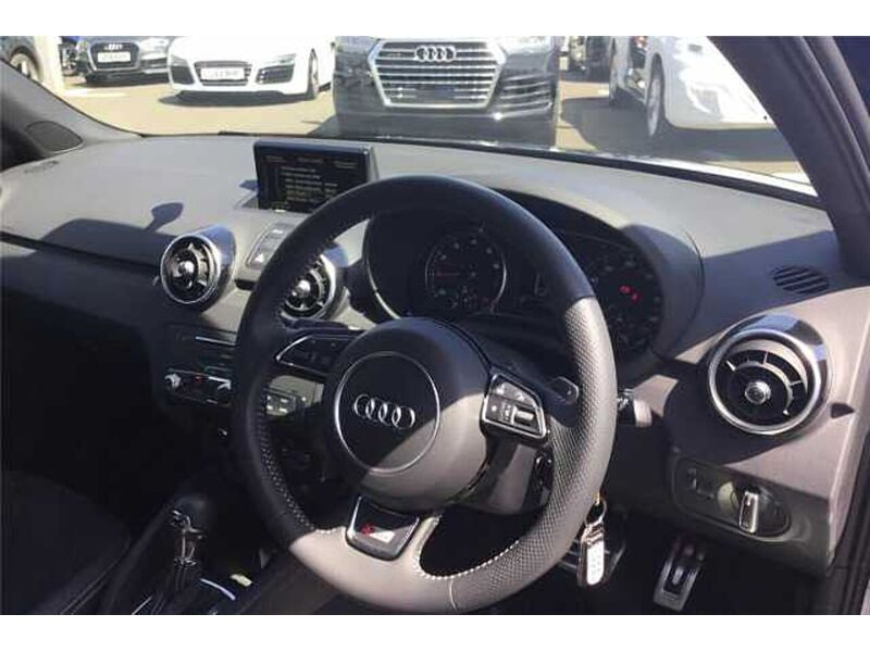 Audi 1.4 TFSI COD S LINE SPORTBACK 5DR PETROL S TRONIC AUTO EURO 6 (S/S) (150 PS) BLUETOOTH DAB STEREO PARKING AIDS CRUISE XENONS ONLY 38000 MILES FROM NEW 72-74 Mitcham Road