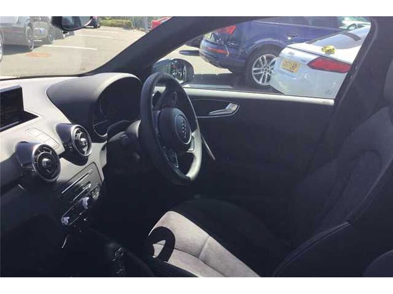 Audi 1.4 TFSI COD S LINE SPORTBACK 5DR PETROL S TRONIC AUTO EURO 6 (S/S) (150 PS) BLUETOOTH DAB STEREO PARKING AIDS CRUISE XENONS ONLY 38000 MILES FROM NEW 72-74 Mitcham Road