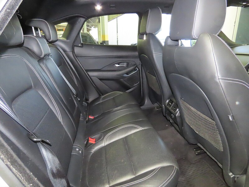 Jaguar 2.0 P200 R-Dynamic S SUV 5dr Petrol Auto AWD Euro 6 (s/s) (200 ps) SAT NAV FULL LEATHER ONLY 66000 MILES 72-74 Mitcham Road