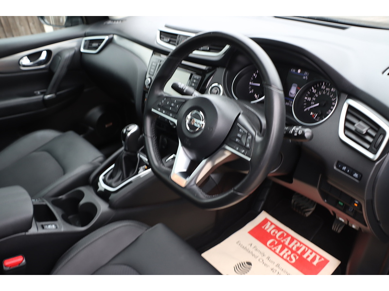 Nissan 1.3 DIG-T TEKNA SUV 5DR PETROL DCT AUTO PAN ROOF HEATED SEATS SATNAV BLUETOOTH APPLE CARPLAY REAR & 360 CAMERA JUST 1 OWNER 36000 MILES FSH 5 SERVICES 72-74 Mitcham Road