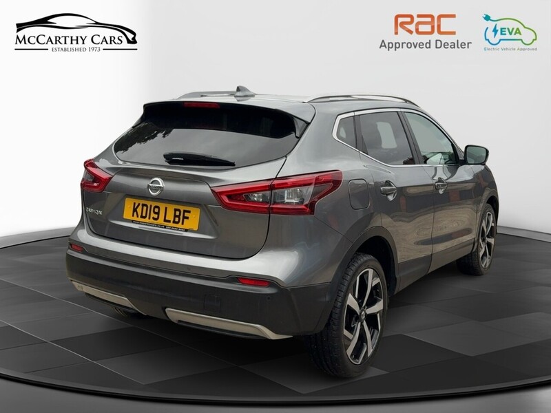 Nissan 1.3 DIG-T TEKNA SUV 5DR PETROL DCT AUTO PAN ROOF HEATED SEATS SATNAV BLUETOOTH APPLE CARPLAY REAR & 360 CAMERA JUST 1 OWNER 36000 MILES FSH 5 SERVICES 72-74 Mitcham Road