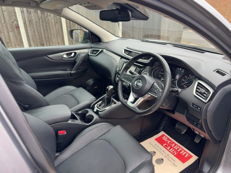 Nissan 1.3 DIG-T TEKNA SUV 5DR PETROL DCT AUTO PAN ROOF HEATED SEATS SATNAV BLUETOOTH APPLE CARPLAY REAR & 360 CAMERA JUST 1 OWNER 36000 MILES FSH 5 SERVICES 72-74 Mitcham Road