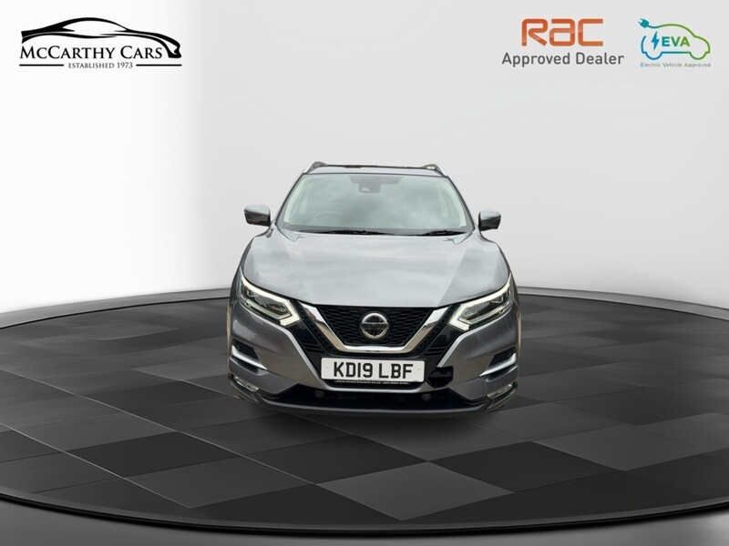 Nissan 1.3 DIG-T TEKNA SUV 5DR PETROL DCT AUTO PAN ROOF HEATED SEATS SATNAV BLUETOOTH APPLE CARPLAY REAR & 360 CAMERA JUST 1 OWNER 36000 MILES FSH 5 SERVICES 72-74 Mitcham Road