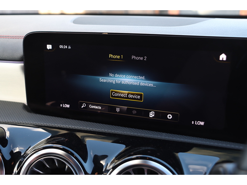 Mercedes-Benz CLA180H 1.3 MHEV AMG LINE (PREMIUM) COUPE 4DR PETROL HYBRID 7G-DCT AUTO HEATED SEATS SATNAV BLUTOOTH APPLE CARPLAY REAR CAMERA 2 OWNERS 66000 MILES SH 72-74 Mitcham Road