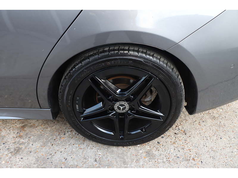 Mercedes-Benz CLA180H 1.3 MHEV AMG LINE (PREMIUM) COUPE 4DR PETROL HYBRID 7G-DCT AUTO HEATED SEATS SATNAV BLUTOOTH APPLE CARPLAY REAR CAMERA 2 OWNERS 66000 MILES SH 72-74 Mitcham Road