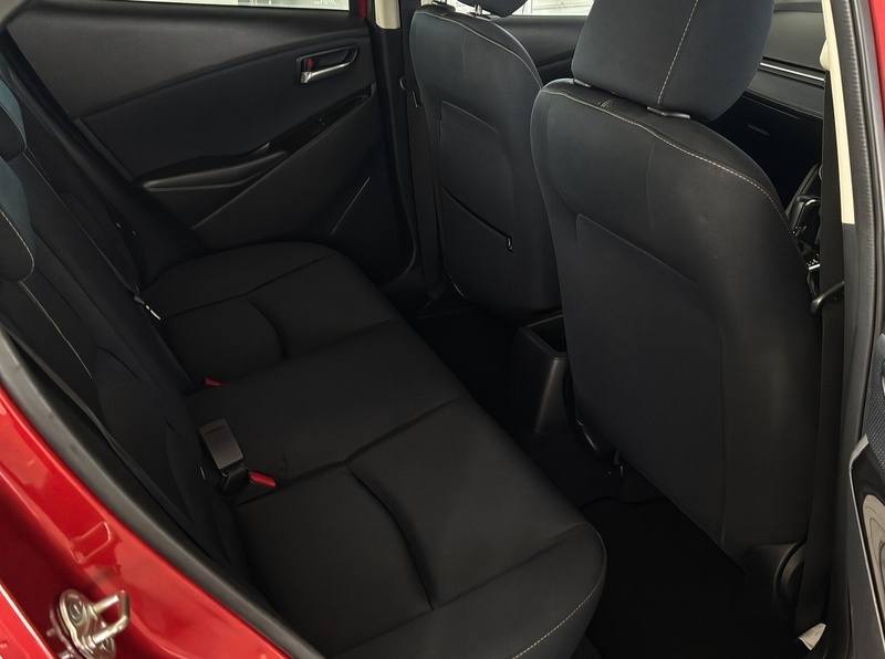 Mazda 1.5 SKYACTIV-G SPORT NAV HATCHBACK 5DR PETROL AUTO EURO 6 (S/S) (90 PS) SAT NAC APPLE CARPLAY BLUETOOTH PARKING AIDS 2 OWNER 50000 MILES FULL MAZDA SH 72-74 Mitcham Road