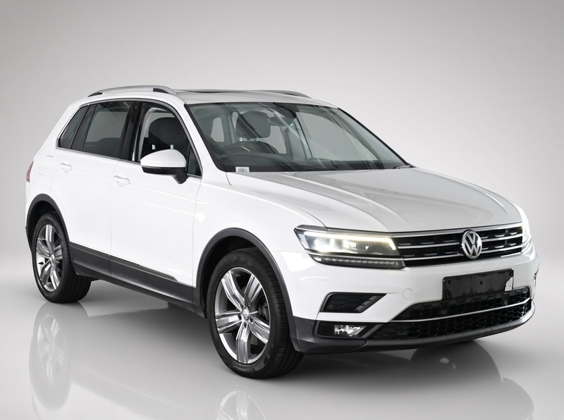 Volkswagen 2.0 TSI SEL SUV 5 DOOR PETROL DSG AUTO 4MOTION 4WD EURO 6 (S/S) (180 PS) SAT NAV PAN ROOF LED HEADLIGHTS JUST 1 OWNER FROM NEW 80000 MILES FSH 72-74 Mitcham Road