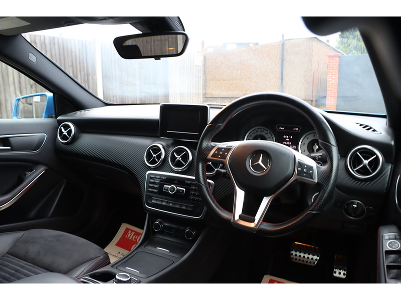 Mercedes-Benz A250 BLUEEFFICIENCY AMG SPORT HATCHBACK 5DR PETROL 7G-DCT AUTO SAT NAV BLUETOOTH STEREO CD PLAYER PARKING AIDS ONLY 90000 MILES SH NO ULEZ CHARGE 72-74 Mitcham Road