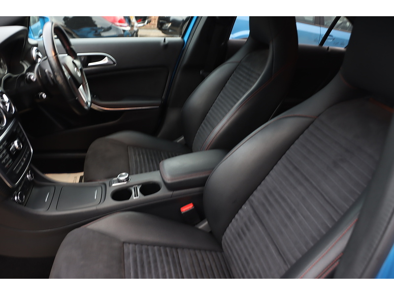 Mercedes-Benz A250 BLUEEFFICIENCY AMG SPORT HATCHBACK 5DR PETROL 7G-DCT AUTO SAT NAV BLUETOOTH STEREO CD PLAYER PARKING AIDS ONLY 90000 MILES SH NO ULEZ CHARGE 72-74 Mitcham Road