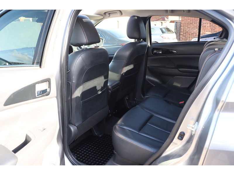 Mitsubishi 1.5T 4 SUV 5 DOOR MANUAL SUNROOF HEATED SEATS SAT NAV BLUETOOTH DAB STEREO APPLE CARPLAY REAR & 360 CAMERA PARKING AIDS ONLY 83000 MILES SH 5 SERVICES 92-96 Mitcham Road