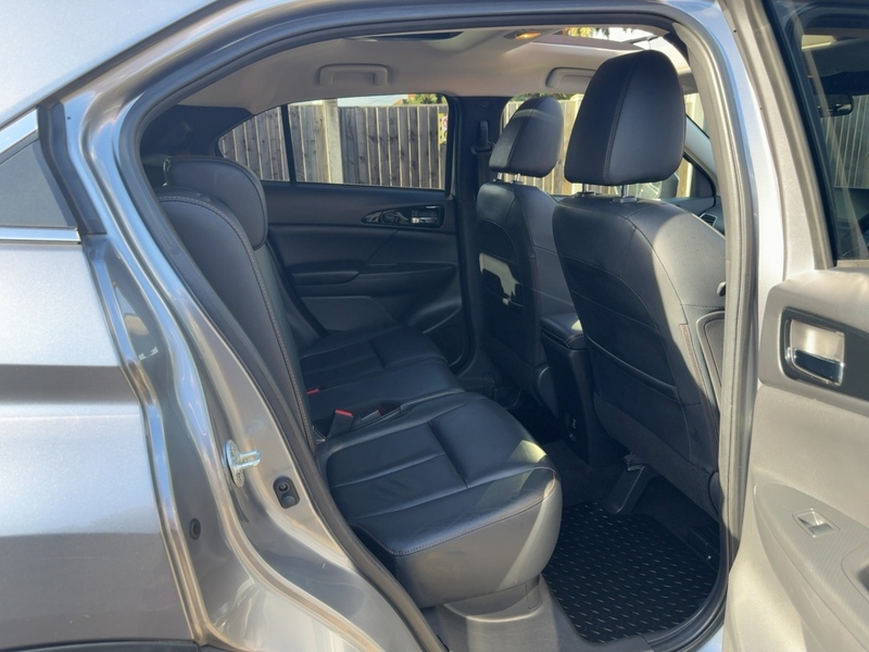 Mitsubishi 1.5T 4 SUV 5 DOOR MANUAL SUNROOF HEATED SEATS SAT NAV BLUETOOTH DAB STEREO APPLE CARPLAY REAR & 360 CAMERA PARKING AIDS ONLY 83000 MILES SH 5 SERVICES 92-96 Mitcham Road