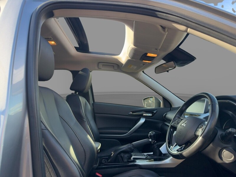 Mitsubishi 1.5T 4 SUV 5 DOOR MANUAL SUNROOF HEATED SEATS SAT NAV BLUETOOTH DAB STEREO APPLE CARPLAY REAR & 360 CAMERA PARKING AIDS ONLY 83000 MILES SH 5 SERVICES 92-96 Mitcham Road