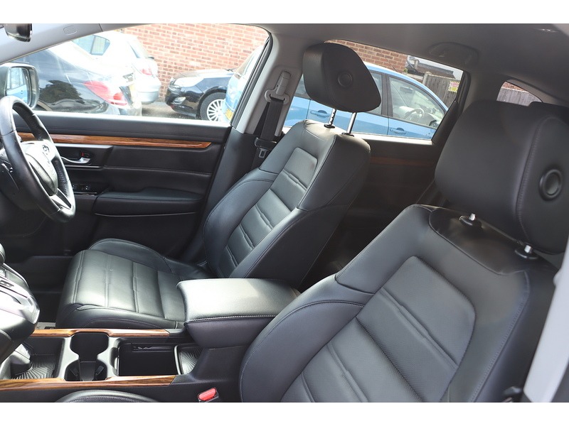 Honda 1.5 VTEC TURBO SR SUV PETROL 4WD 5 DOOR AUTO HEATED SEATS SATNAV BLUETOOTH DAB RADIO REAR CAMERA PARKING AIDS 2 OWNERS ONLY 58000 MILES FSH 9 SERVICES 72-74 Mitcham Road